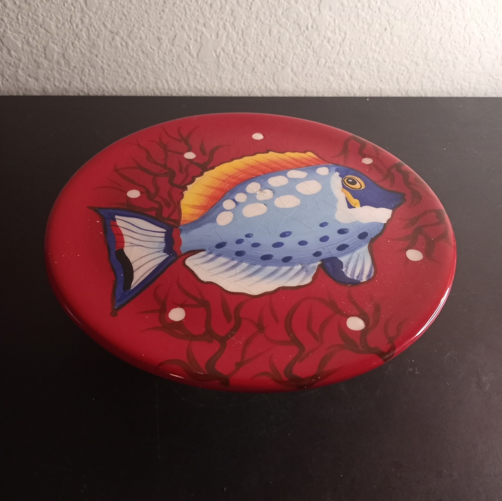 STUNNING La Dolce Vita 7" Handpainted Fish Pedestal Plate.